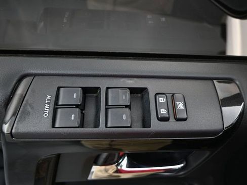 Used 2019 Toyota 4Runner TRD Off-Road Premium image 10