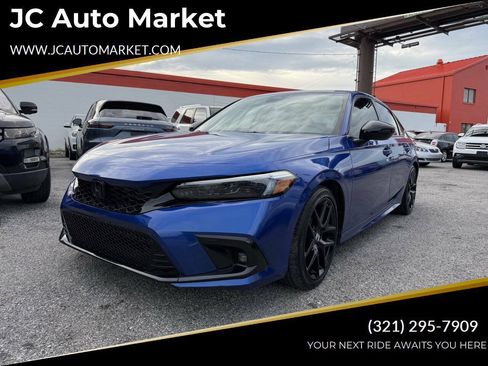 Used 2022 Honda Civic Sport image 1