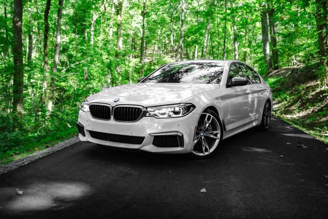 Used 2020 BMW M550i xDrive w/ Dynamic Handling Package AWD/4WD image 5