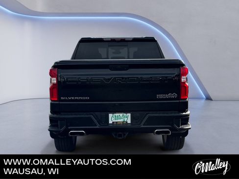 Used 2021 Chevrolet Silverado 1500 High Country w/ Technology Package image 4