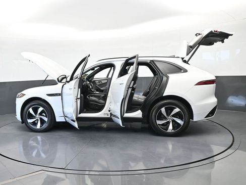 Used 2024 Jaguar F-PACE R-Dynamic S image 75