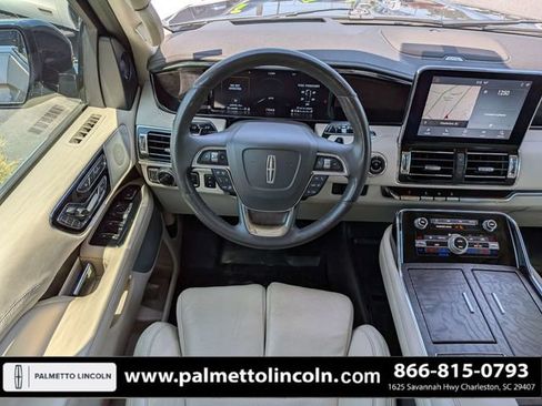 Used 2020 Lincoln Navigator L Reserve w/ Luxury Package AWD/4WD image 17