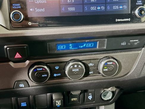 Certified 2023 Toyota Tacoma TRD Off-Road image 17