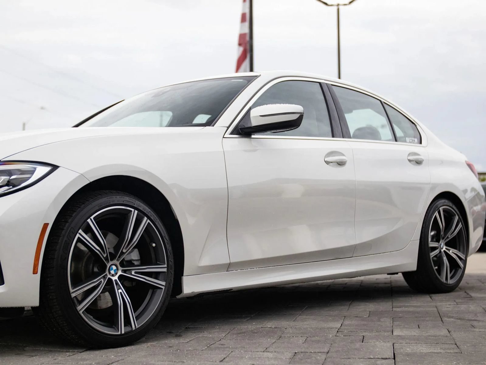 Used 2021 BMW 330i Sedan w/ Convenience Package RWD image 7