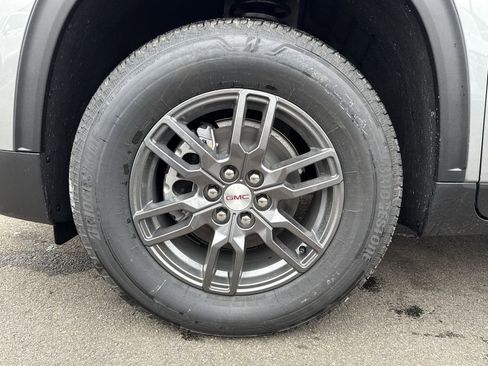 New 2026 GMC Acadia Elevation image 12