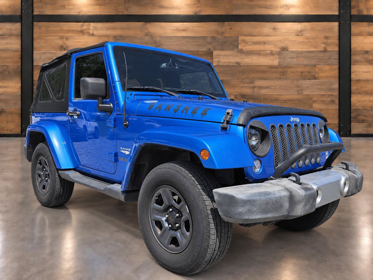Used 2015 Jeep Wrangler Sahara w/ Connectivity Group AWD/4WD image 1