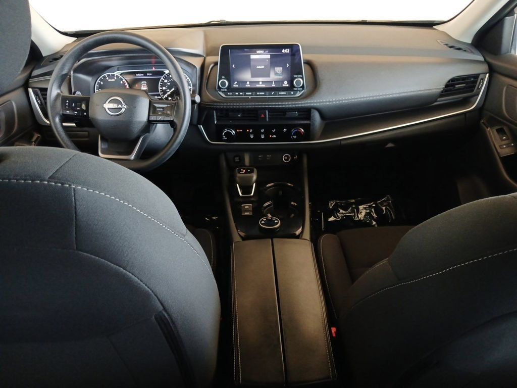 Used 2025 Nissan Rogue S AWD/4WD image 11