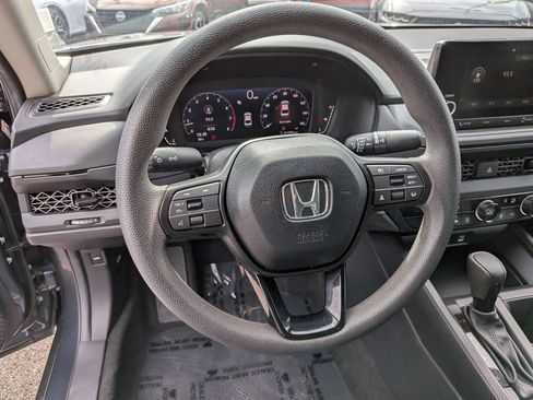 Used 2025 Honda Accord LX image 22