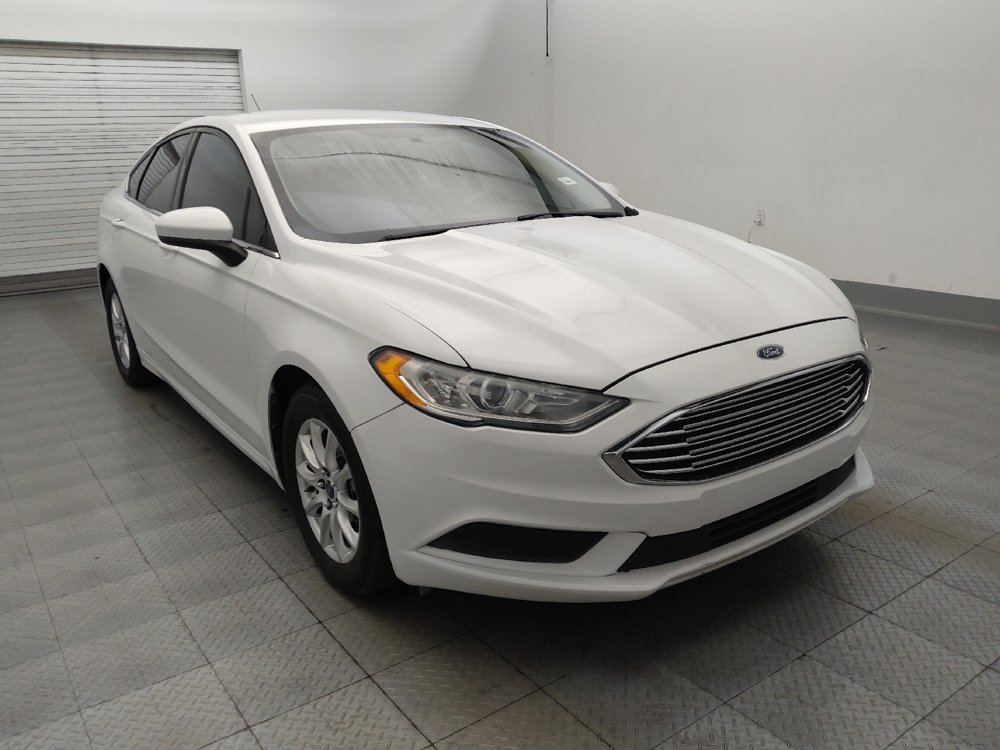 Used 2018 Ford Fusion S FWD image 13