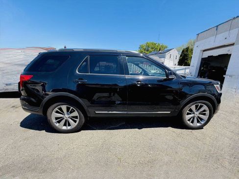 Used 2018 Ford Explorer Limited AWD/4WD image 4