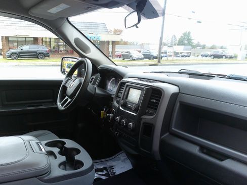 Used 2018 RAM 1500 Express w/ Express Value Package image 21