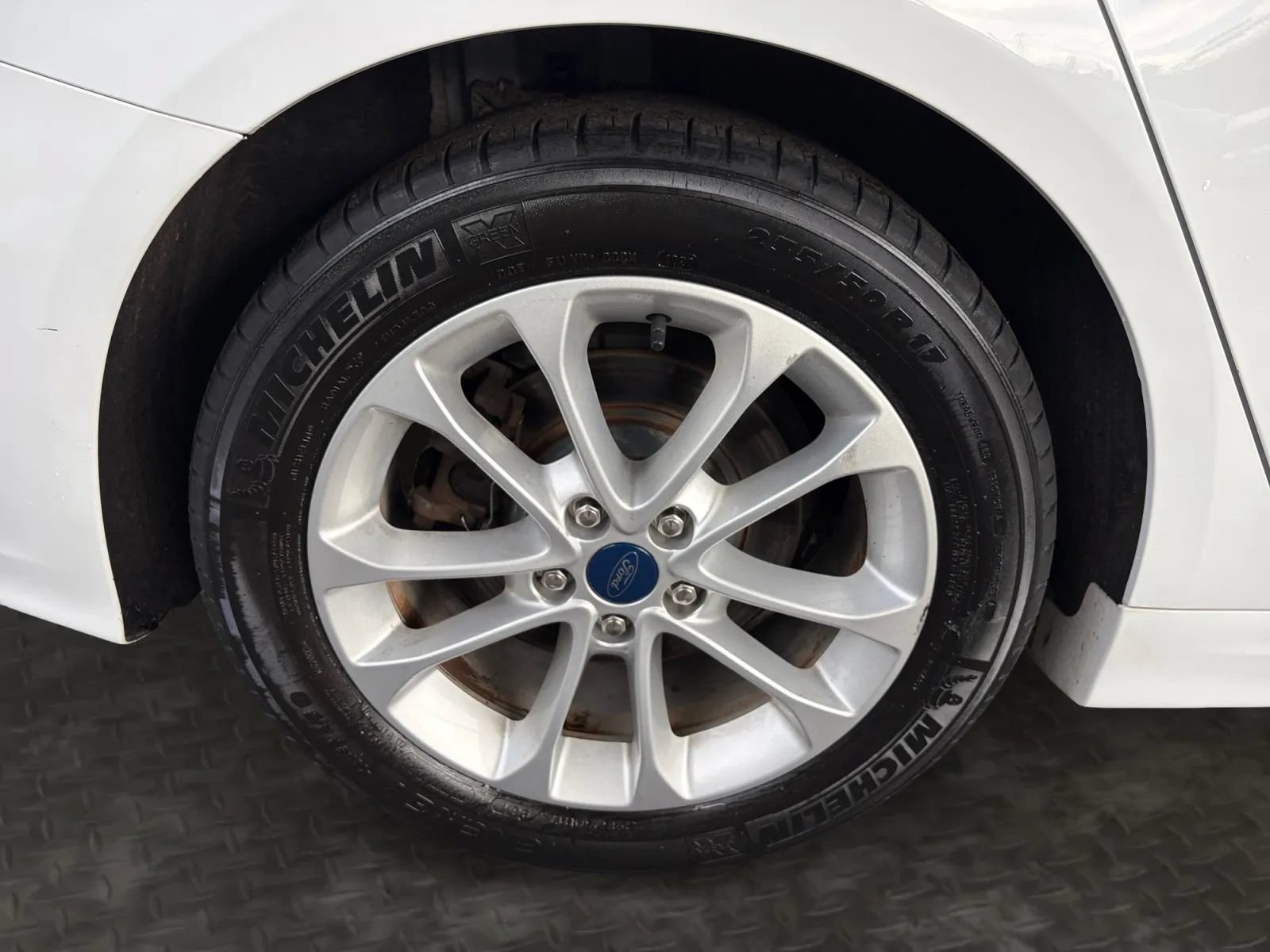 Used 2019 Ford Fusion SE FWD image 37