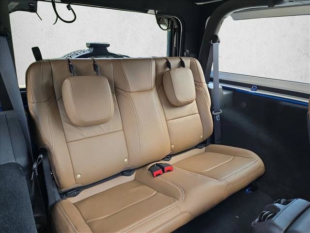 Used 2022 Jeep Wrangler Rubicon w/ LED Lighting Group AWD/4WD image 22