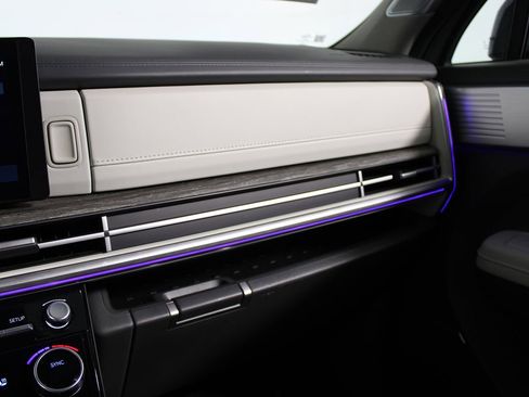 Used 2025 Hyundai Santa Fe Limited image 18