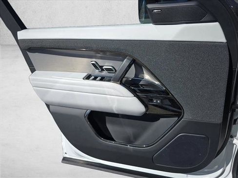 Used 2023 Land Rover Range Rover Sport SE image 26