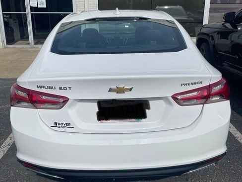 Used 2022 Chevrolet Malibu Premier w/ LPO, Floor Liner Package FWD image 4