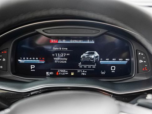 Certified 2025 Audi Q8 Prestige AWD/4WD image 13