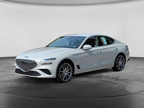 Used 2025 Genesis G70 2.5T AWD/4WD image 3