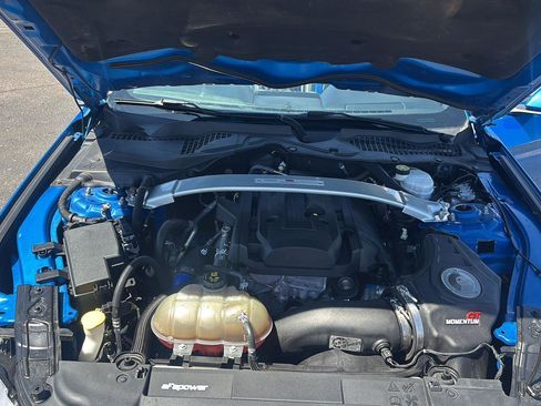 Used 2019 Ford Mustang Convertible RWD image 27