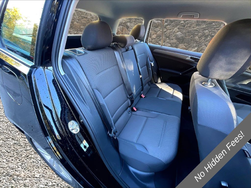 Used 2017 Volkswagen Golf S AWD/4WD image 23