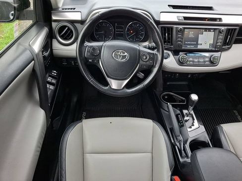 Used 2016 Toyota RAV4 Limited AWD/4WD image 11