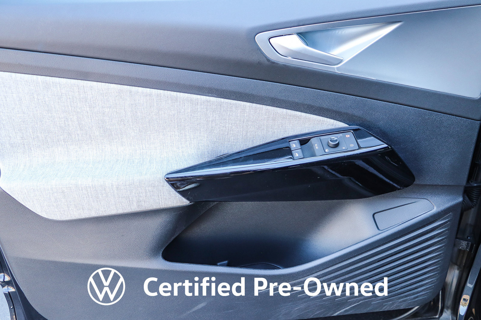 Used 2023 Volkswagen ID.4 Pro RWD image 23