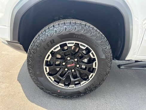 Used 2026 GMC Canyon AT4 AWD/4WD image 24