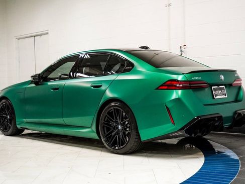 Used 2025 BMW M5 w/ Carbon Package image 7