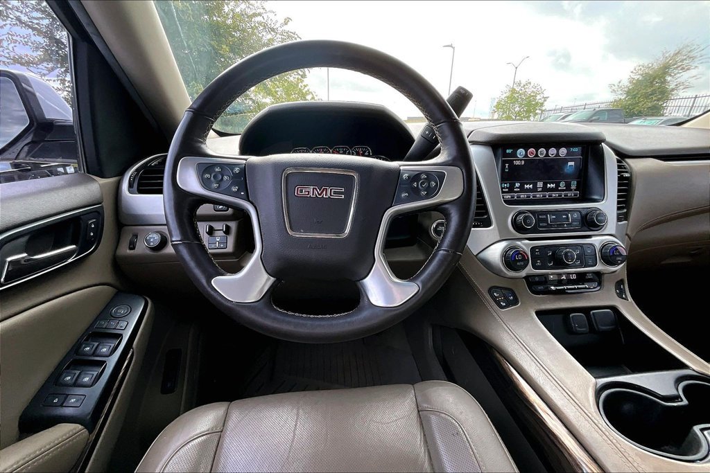 Used 2017 GMC Yukon SLT w/ Premium Edition RWD image 6