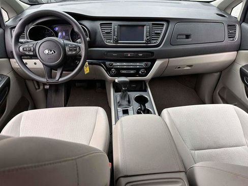 Used 2020 Kia Sedona LX FWD image 16