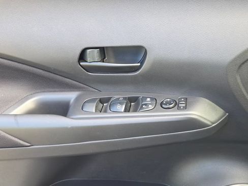 Used 2023 Nissan Kicks S FWD image 26