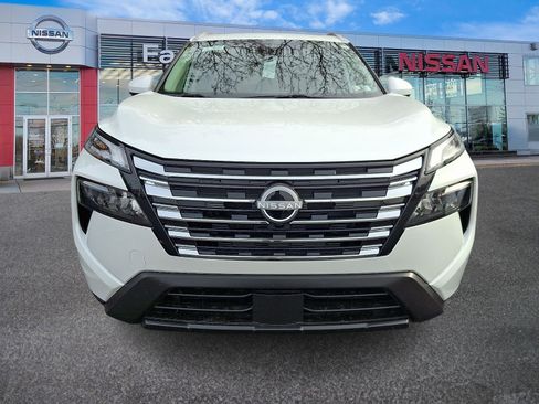 New 2026 Nissan Rogue SV w/ SV Premium Package AWD/4WD image 2