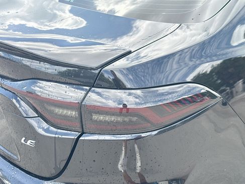 Used 2022 Toyota Corolla LE FWD image 26