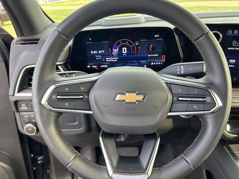 Used 2025 Chevrolet Tahoe LT AWD/4WD image 18