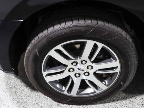 Used 2023 Ford Expedition Max Limited image 11