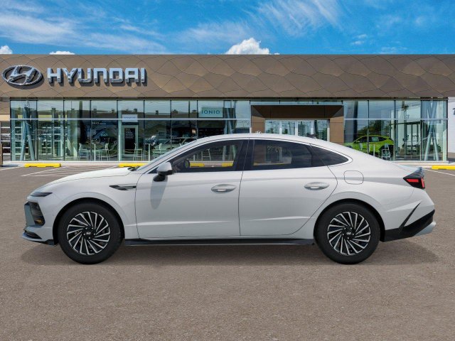 New 2026 Hyundai Sonata Limited FWD image 3