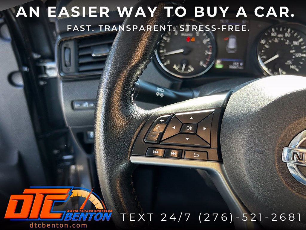 Used 2020 Nissan Rogue SV w/ Premium Package FWD image 16