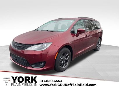 Used 2018 Chrysler Pacifica Touring-L w/ Advanced Safetytec Group