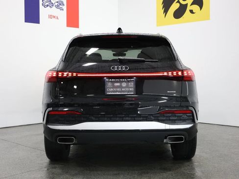 Used 2025 Audi Q5 Premium w/ Convenience Package AWD/4WD image 11