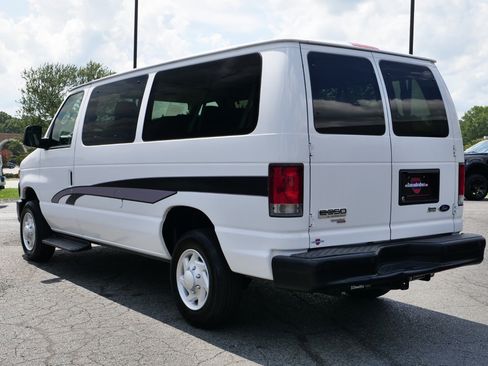 Used 2014 Ford E-350 and Econoline 350 XL w/ Power Windows & Locks Group RWD image 7