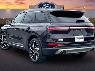 Used 2023 Lincoln Corsair Reserve w/ Equipment Group 202A AWD/4WD video 2