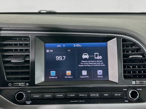 Used 2017 Hyundai Elantra SE image 21