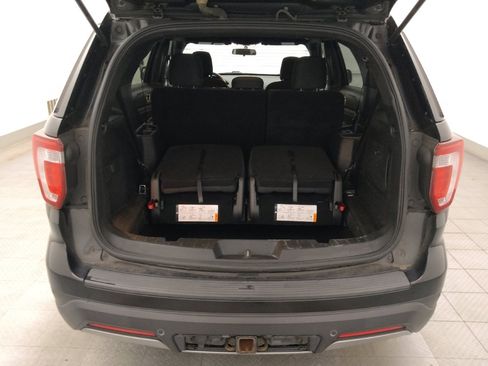 Used 2019 Ford Explorer XLT w/ Class III Trailer Tow Package image 29