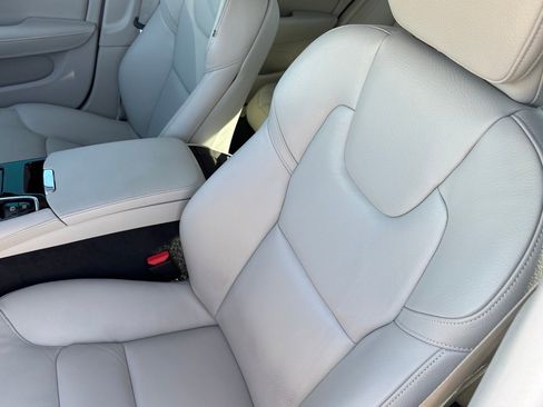 Certified 2024 Volvo S60 T8 Plus w/ Climate Package image 27