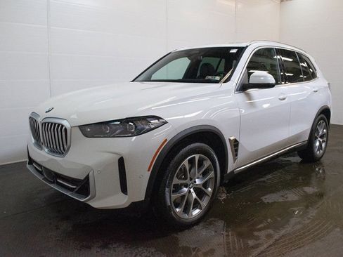 New 2026 BMW X5 xDrive40i w/ Premium Package image 8