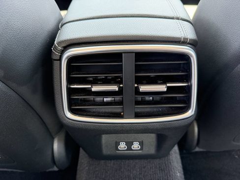 Used 2026 Genesis G70 2.5T AWD/4WD image 24