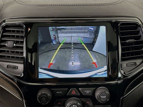 Used 2020 Jeep Grand Cherokee High Altitude image 14