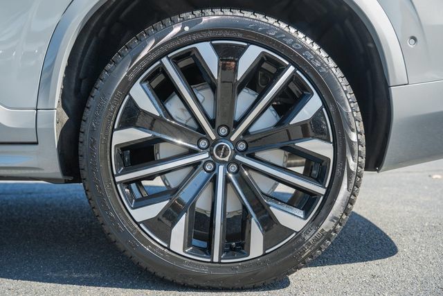 New 2027 Volvo XC90 B6 Plus AWD/4WD image 21