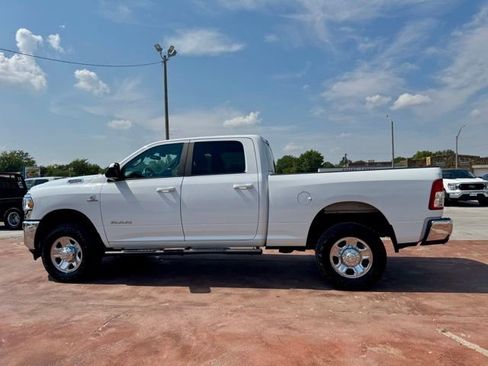 Used 2022 RAM 2500 Big Horn AWD/4WD image 9