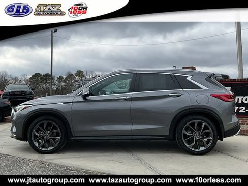Used 2019 INFINITI QX50 Essential w/ Sensory Package AWD/4WD image 3
